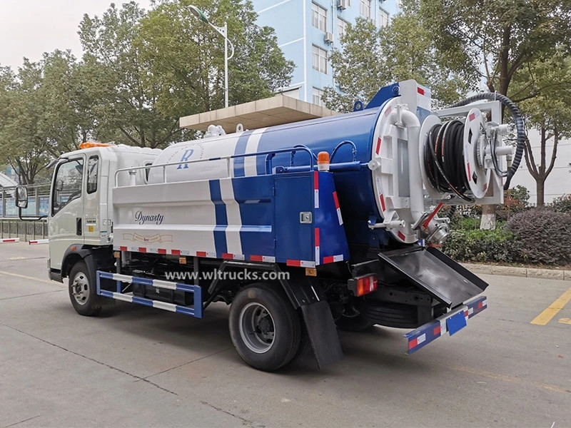 Sinotruk Howo 5000L combined sewer jetting vacuum tanker truck