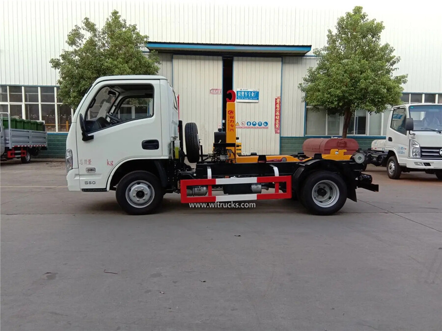 Yuejin 3m3 gasoline hook arm lifting garbage truck