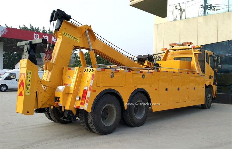 10 tyre FAW 30 ton rotator recovery truck