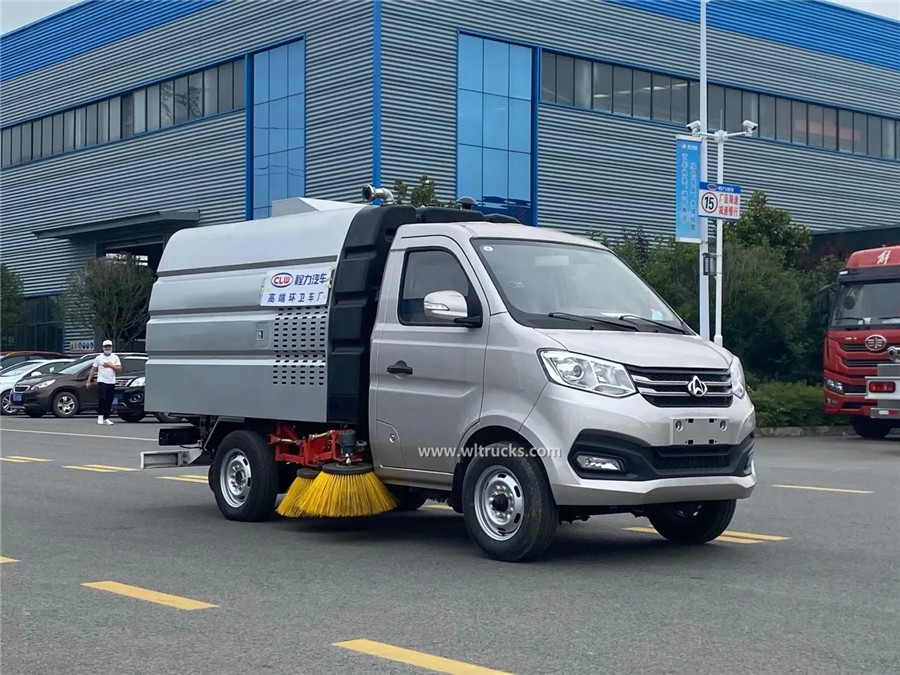 Changan 2 ton mini gasoline sweeper truck