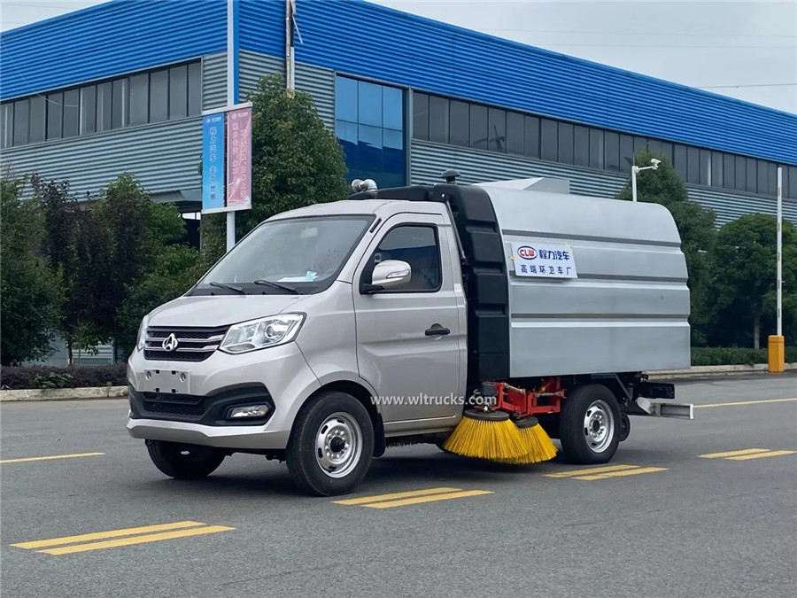 Changan 2m3 small gasoline road sweeper truck