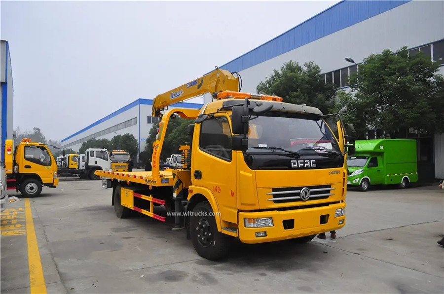DFAC 4t flat wrecker tow truck with crane