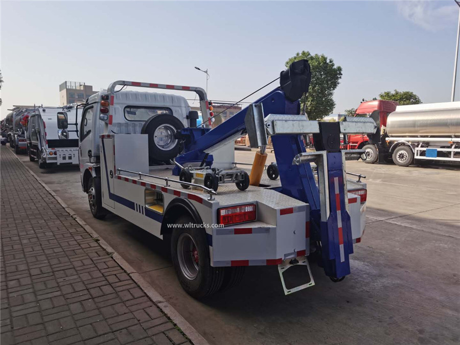 DFAC 5t recovery wrecker towing truck