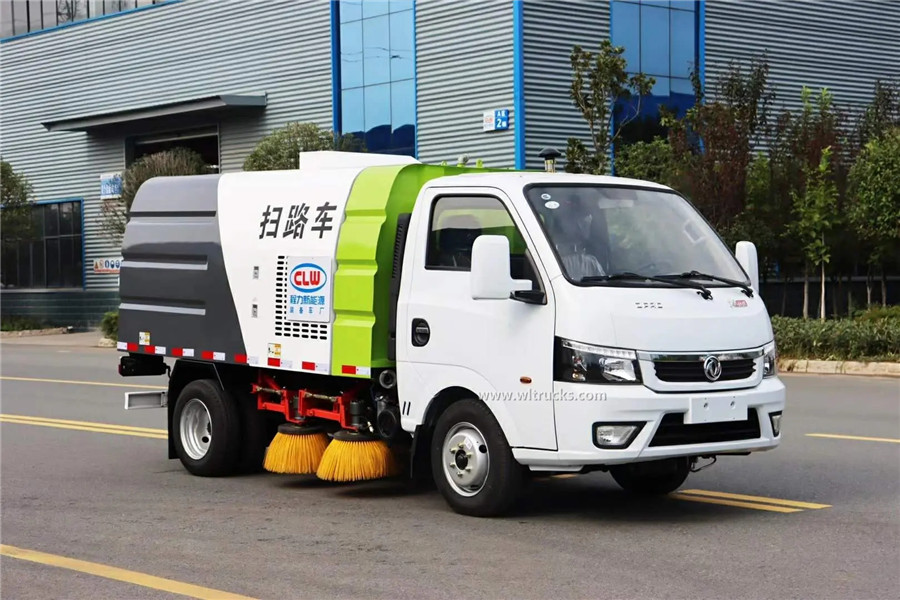 Dongfeng 2m3 Small petrol sweeper truck