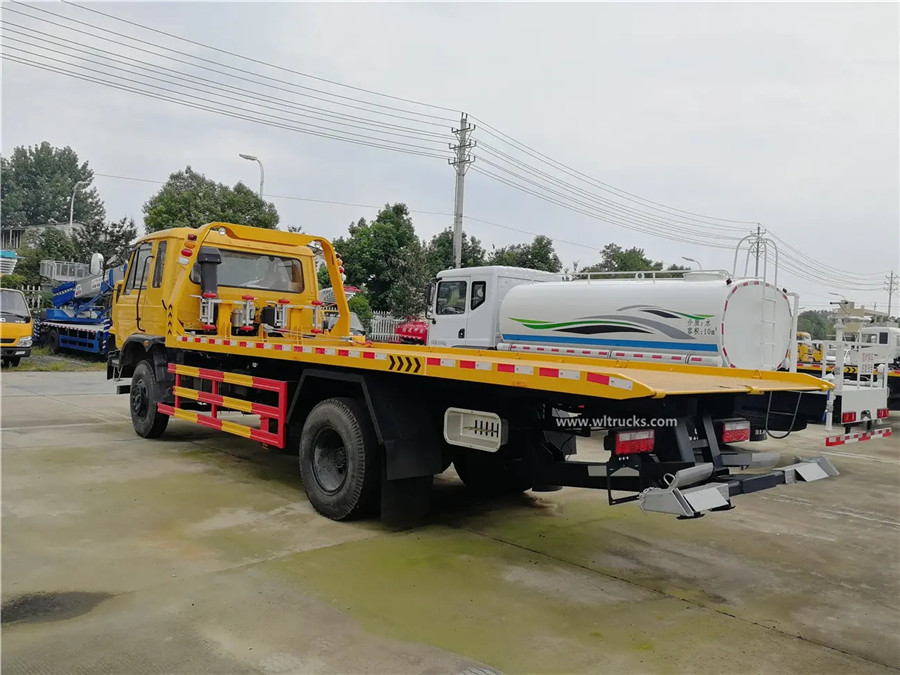 Dongfeng 6 ton rhd recovery wrecker tow truck