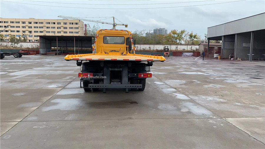 Dongfeng KR 6-8t flatbed recovery wrecker truck