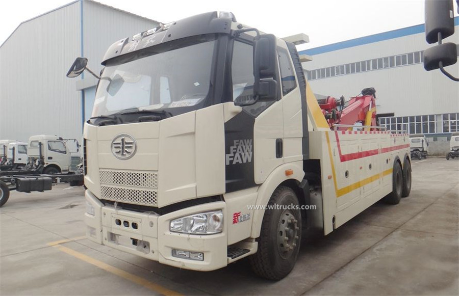 FAW 30 ton rotator tow truck