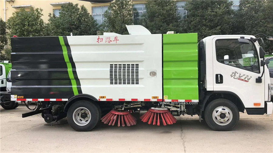FAW 5cbm mini street vacuum sweeper truck