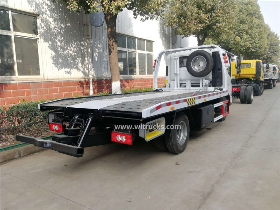 Foton Aumark 3 ton flatbed car wrecker truck