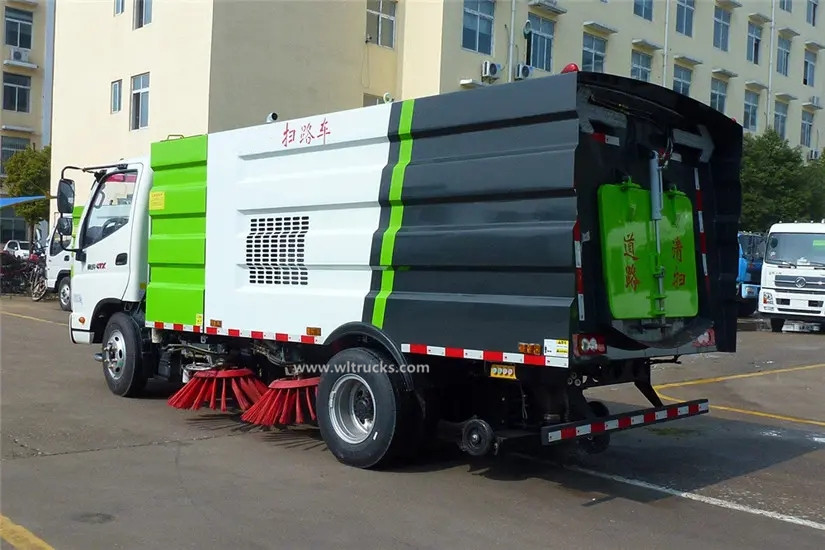 Foton Ollin 5 ton street broom sweeper truck