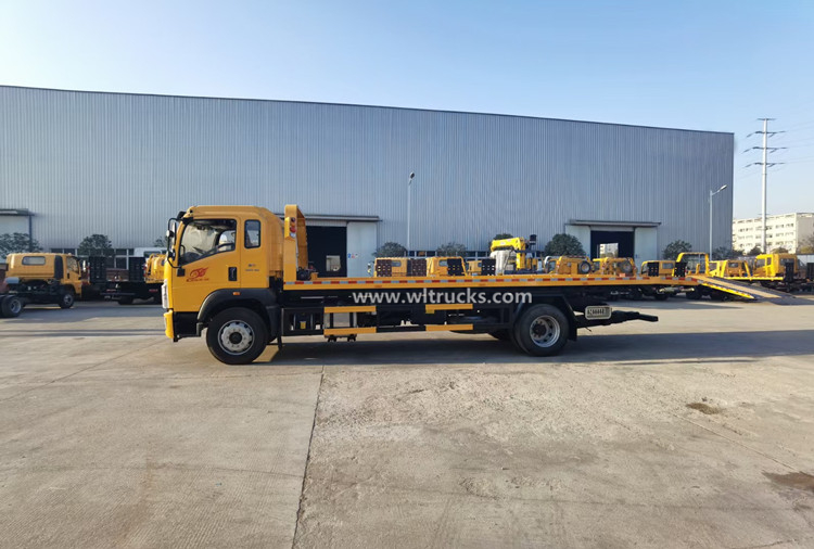 Howo 8t flatbed tow truck