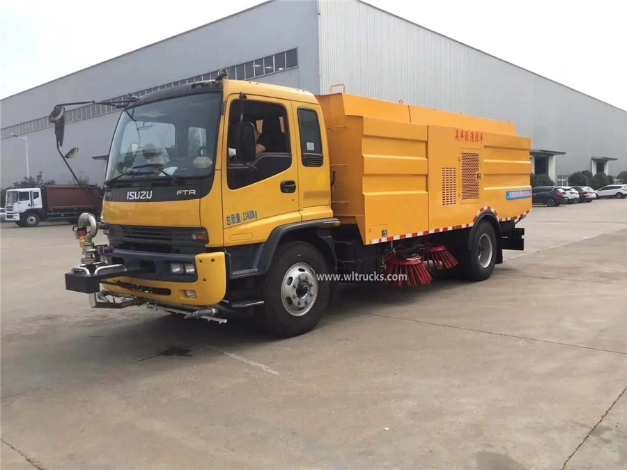 ISUZU FTR 10 ton vacuum street sweeping truck