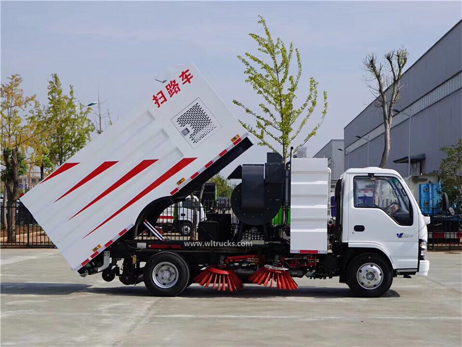 ISUZU NKR 8cbm road sweeper truck