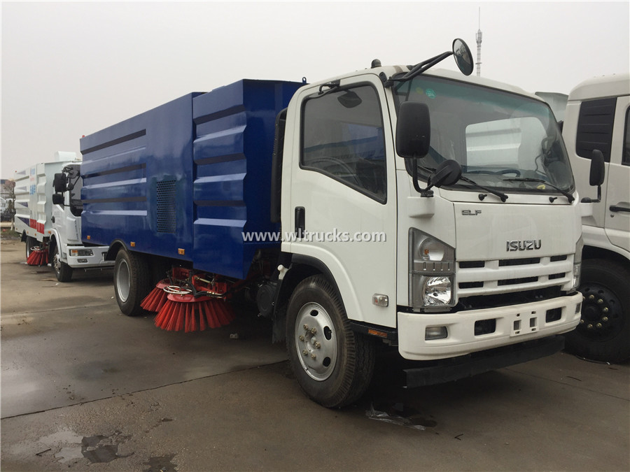 Japan ISUZU NPR 8 ton street sweeper vehicle