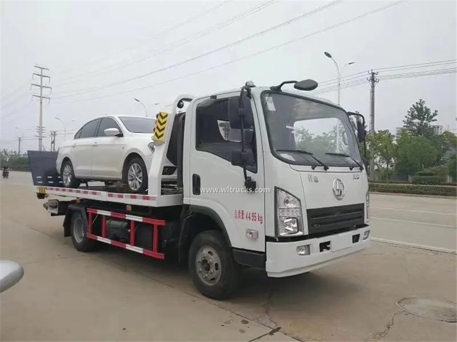 Shacman xuande x9 3ton flatbed wrecker truck