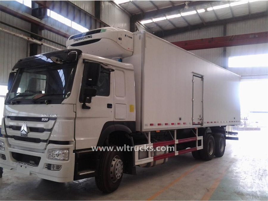 10 tyre HOWO 7.6m refrigerated vehicle