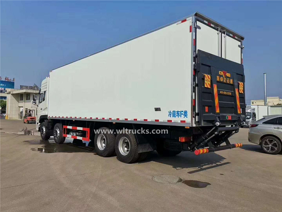 12 wheel Dongfeng freezer food transport truck