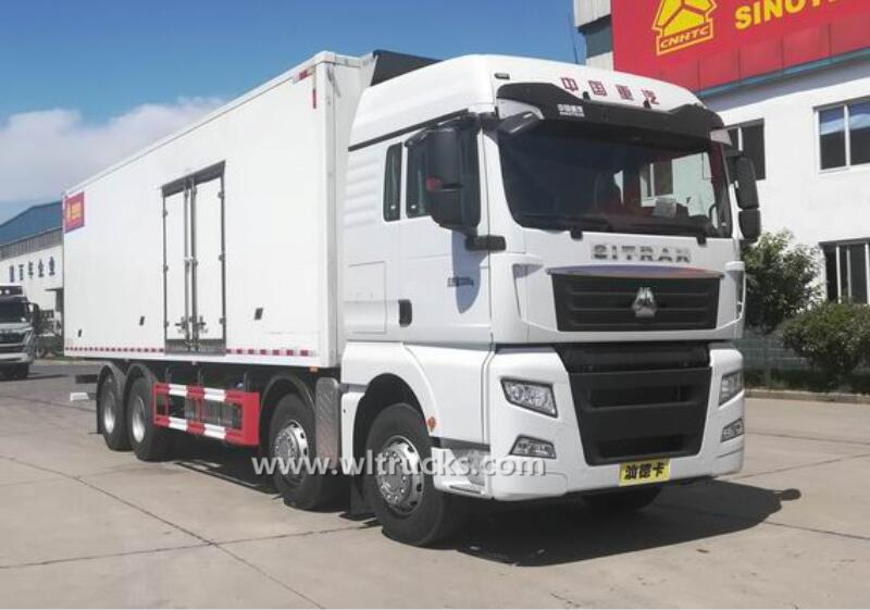 12 wheel Sino SITRAK 9.6m refrigerator freezer truck