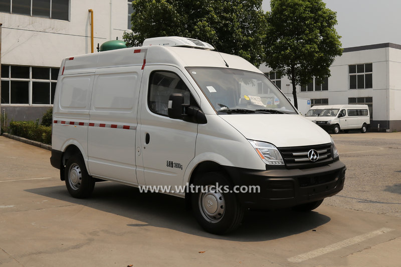 4 wheel SAIC MAXUS fridge vans