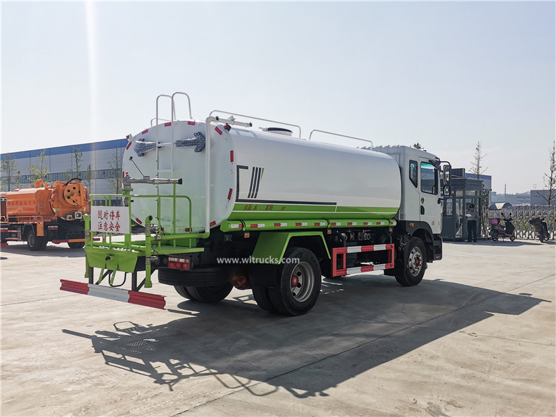 6 tire Dongfeng Duolika 15000L water tanker truck