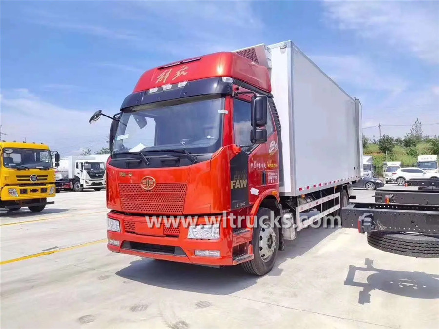 6 tire FAW 58m3 cold room truck