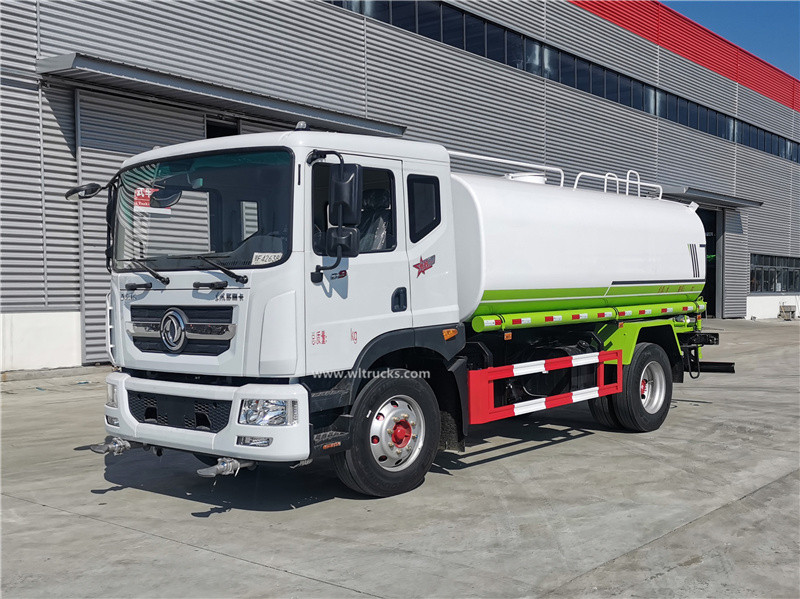 6 tyre Dongfeng Duolika 4000 gallon water bowser truck