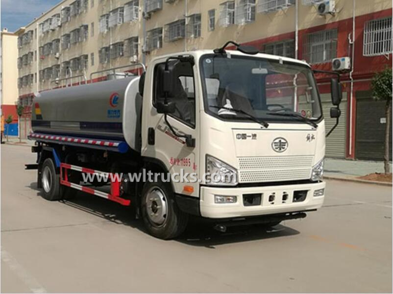 6 wheel FAW water tanker 10000l