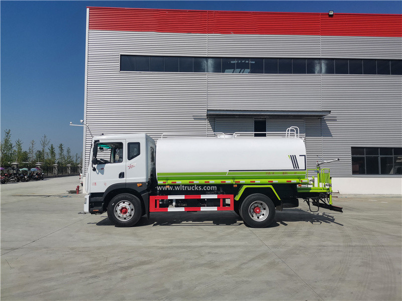 6 wheeler Dongfeng Duolika 15cbm water tank sprinkler truck