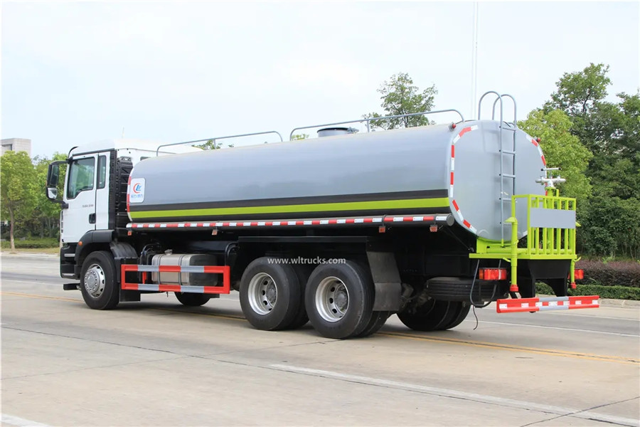 6x4 Sinotruk SITRAK 20 ton water vehicle