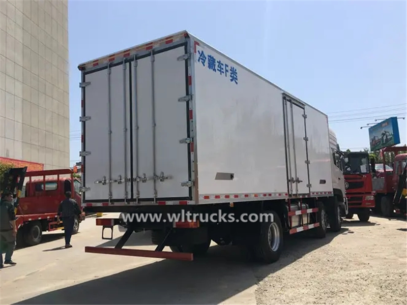 8 tire Dongfeng kinrun 9.6m cooling box truck