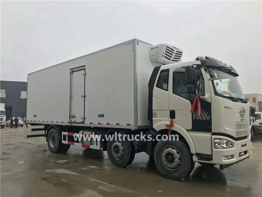 8 tyre FAW cold room truck