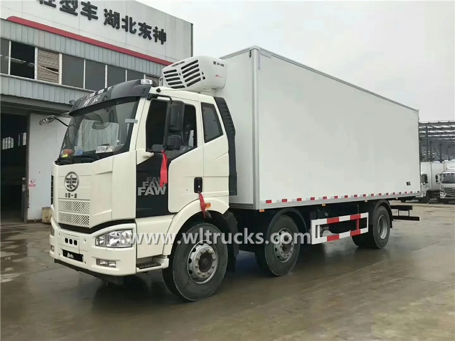 8 wheel FAW 20 ton freezer and refrigerator truck