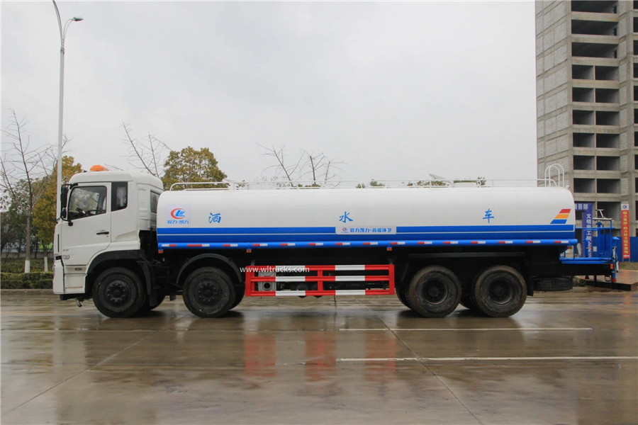 8x4 Dongfeng Kinland 6000 gallon water tank truck