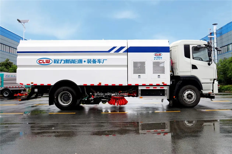 BYD 15 ton electric street sweeper truck