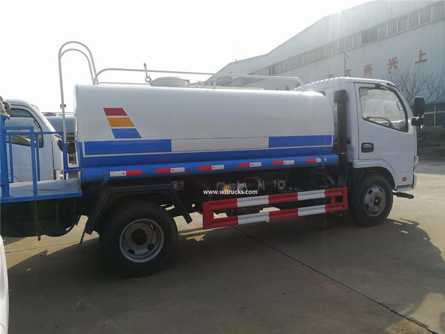 DFAC 1300 gallon water tanker truck
