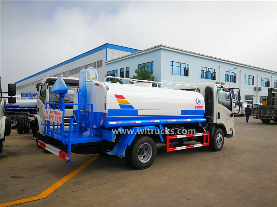 Dayun 5000liters water sprinkler truck