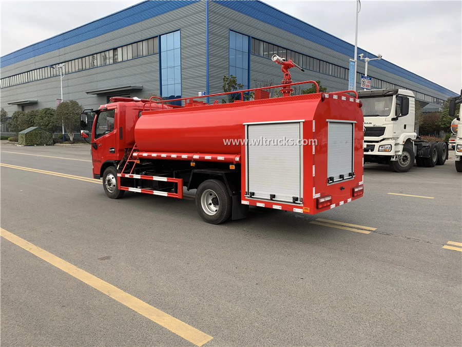 Dongfeng 1000 gallon fire water truck