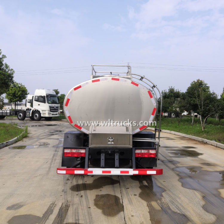 Dongfeng 1000 gallon water trucks for drinking water