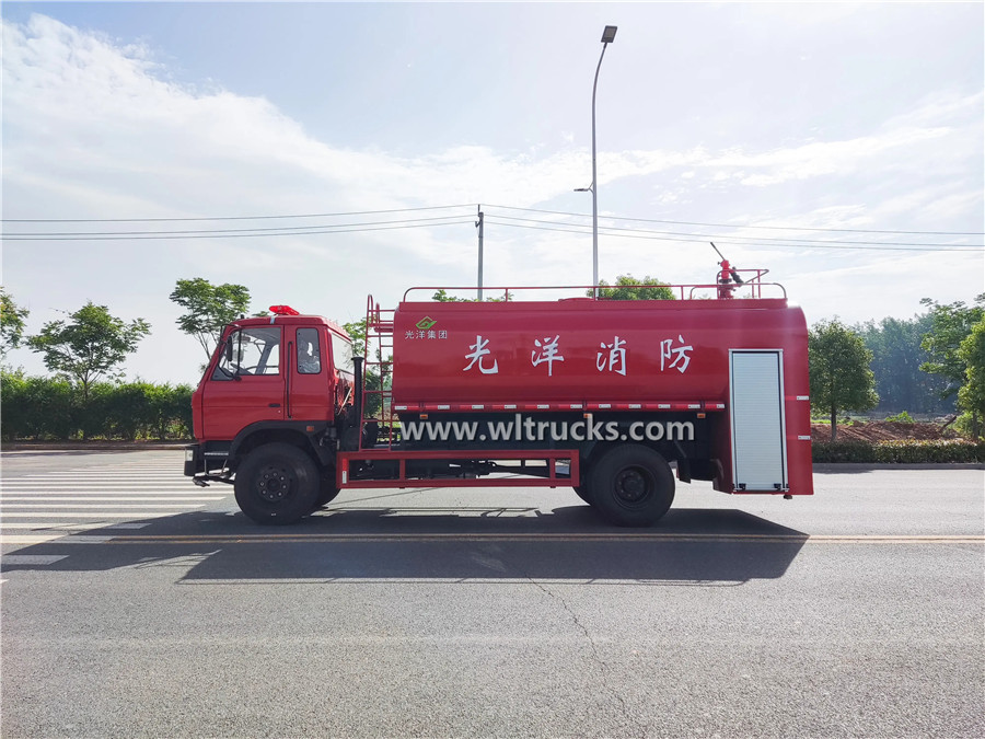 Dongfeng 10000L water tanker fire truck