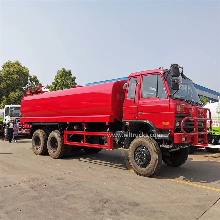 Dongfeng 12-20 ton off road water tanker truck