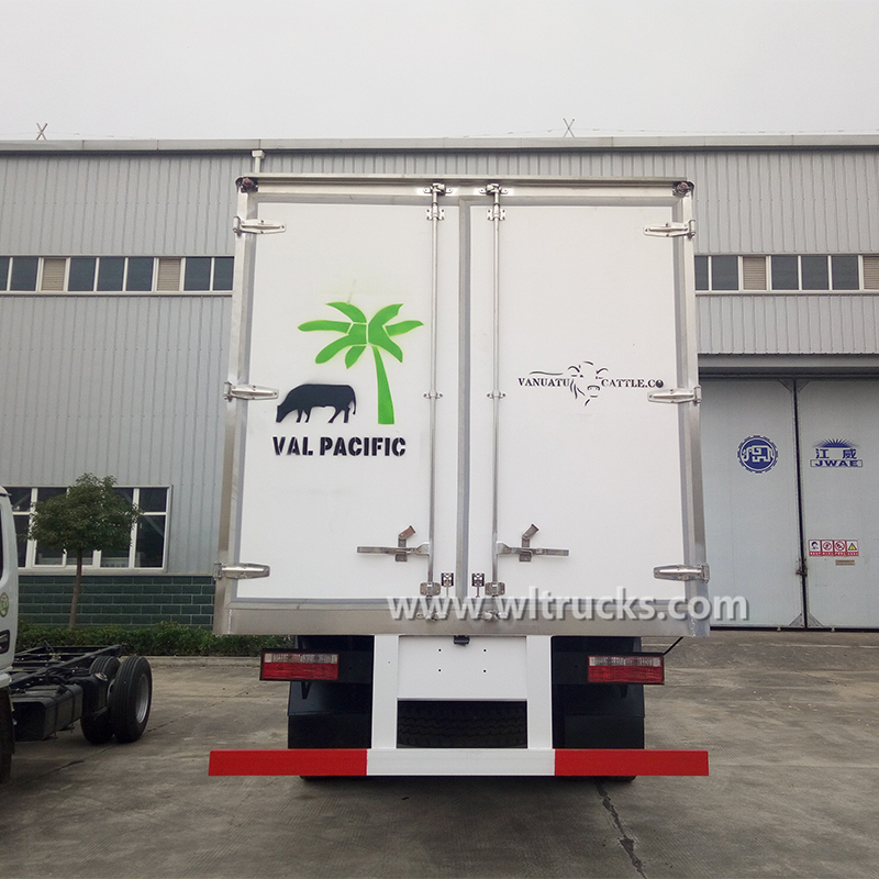 Dongfeng 153 model 15t frozen food truck