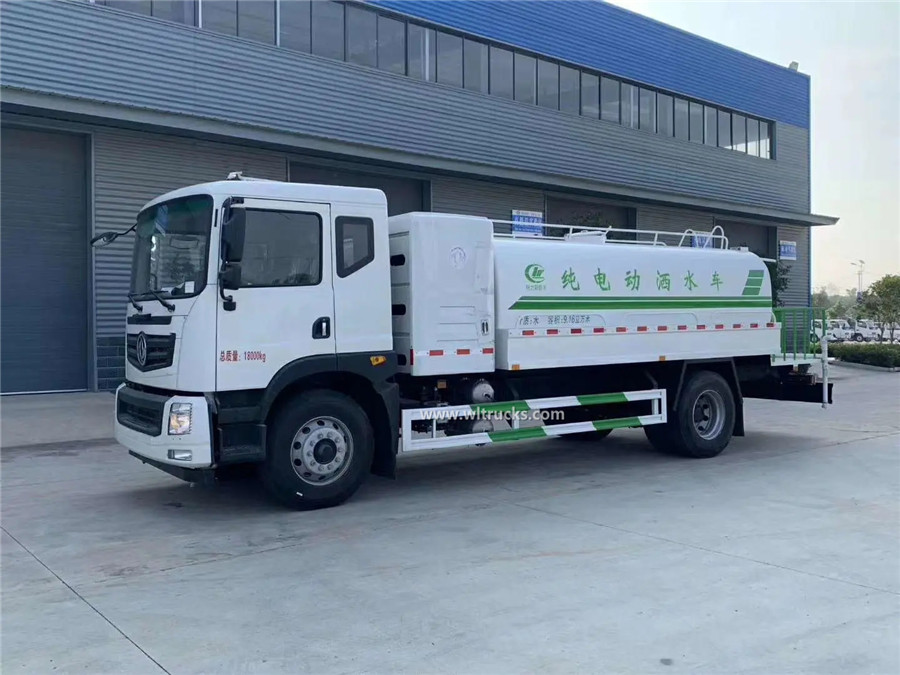 Dongfeng 3000 gallon electr water car