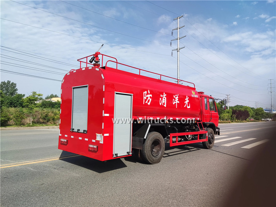 Dongfeng 3000 gallon fire fighting water pump truck