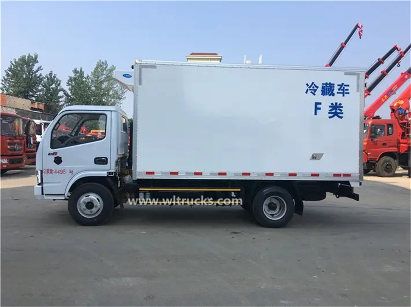 Dongfeng 4 ton refrigeration van truck