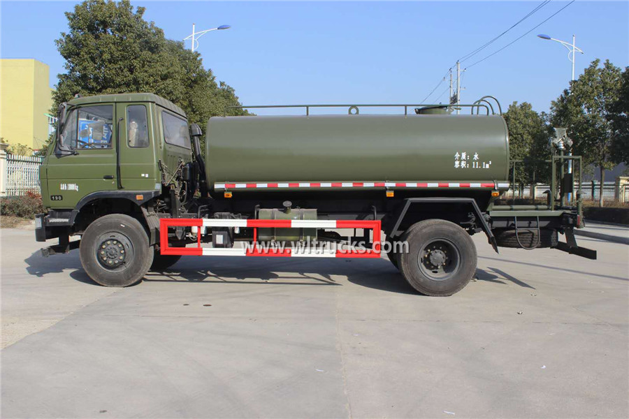 Dongfeng 4x4 12000 liters water tank truck