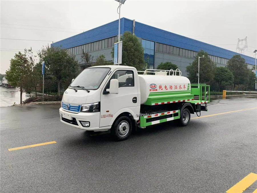 Dongfeng 500 gallon water bowser truck