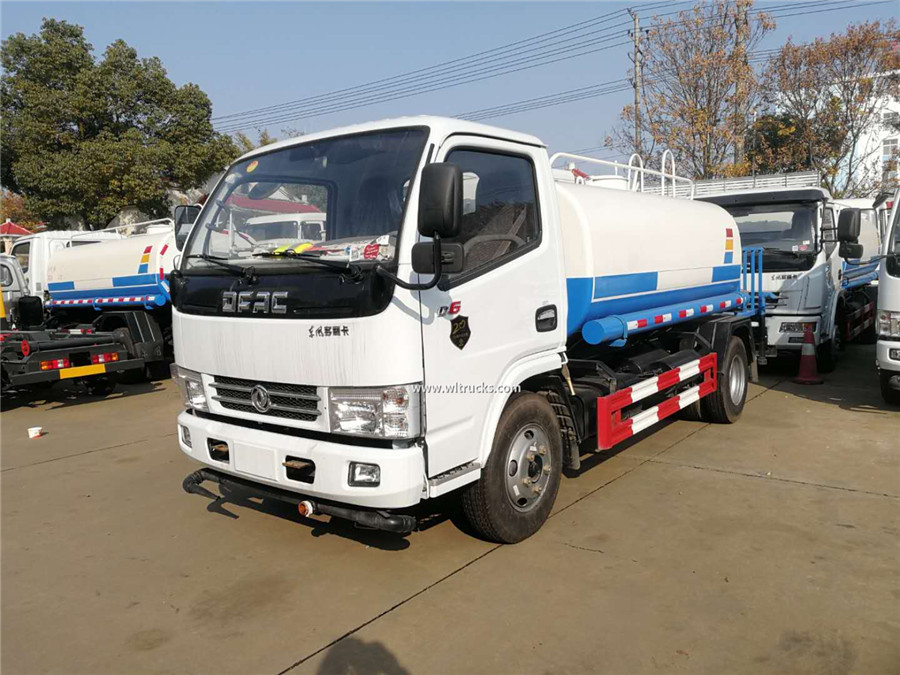 Dongfeng 5000 liter water tank truck