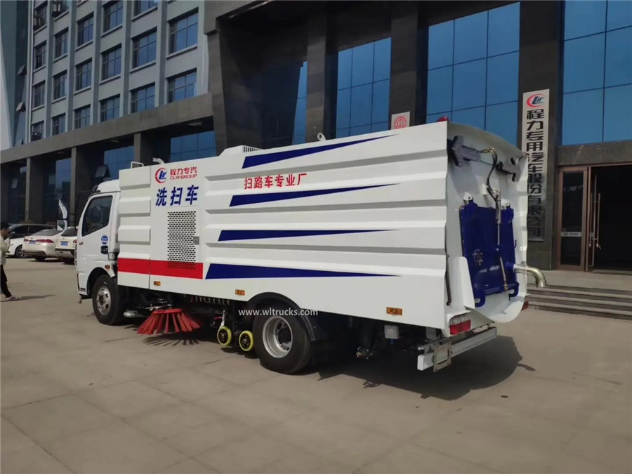 Dongfeng 8 cubic meters street sweeping truck