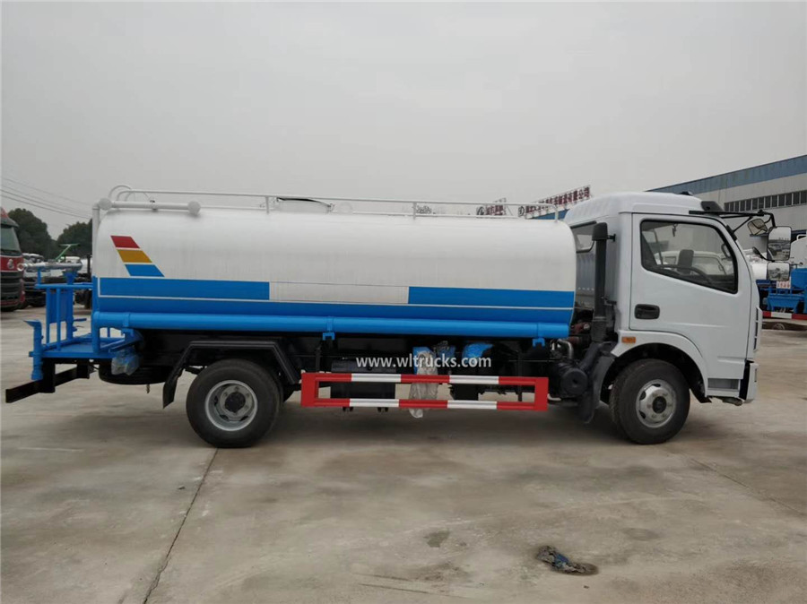 Dongfeng 8000 liters water tanker truck