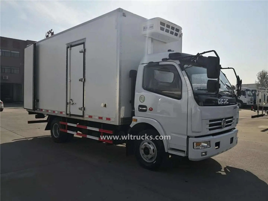 Dongfeng Duolika 6000kg refrigerator truck